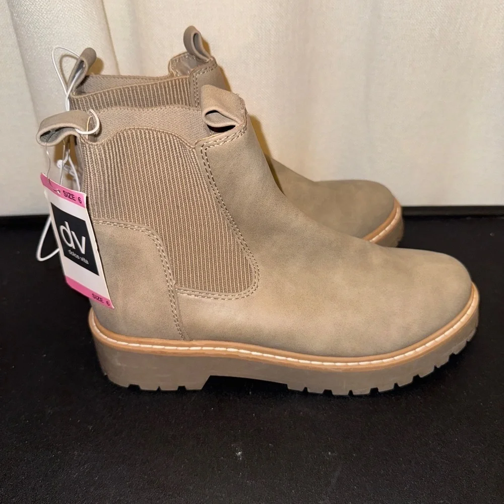 Dolce Vita Women Boots Sz 6